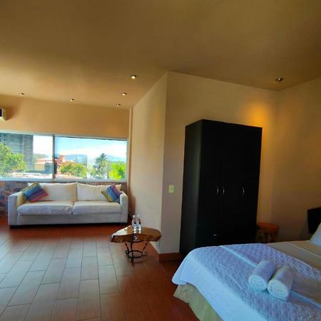La Zona Hostel San Salvador Luaran gambar