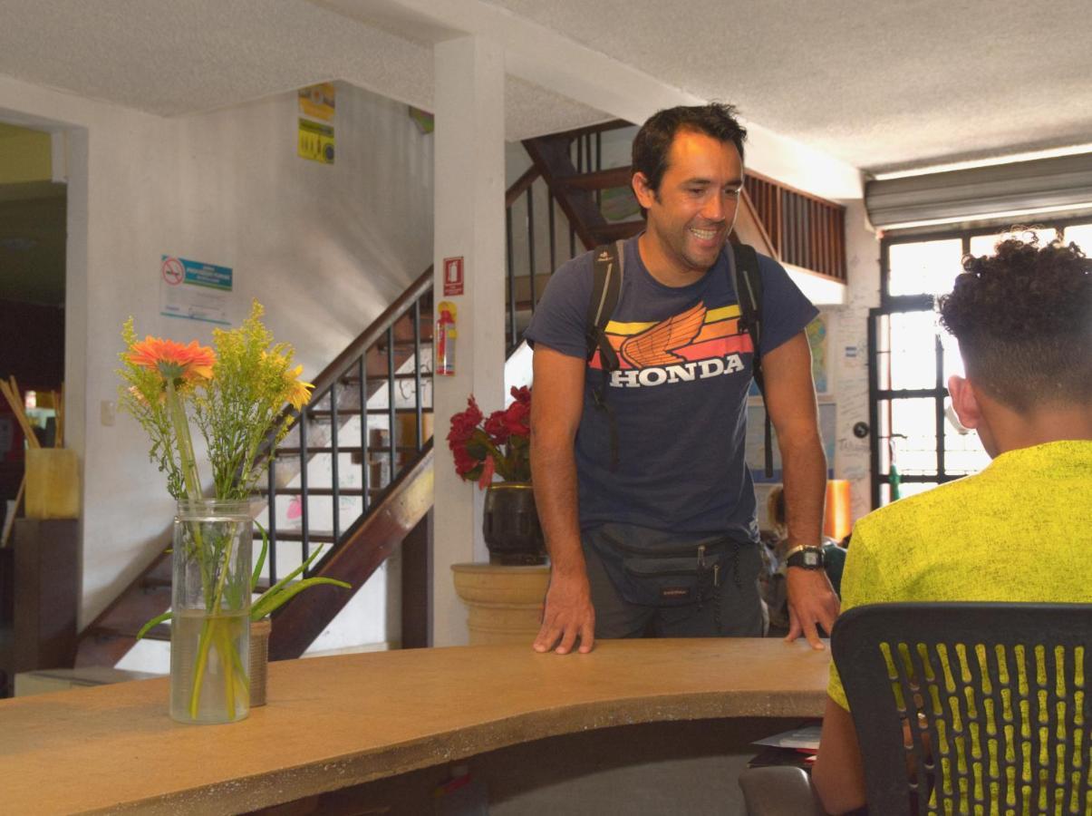 La Zona Hostel San Salvador Luaran gambar