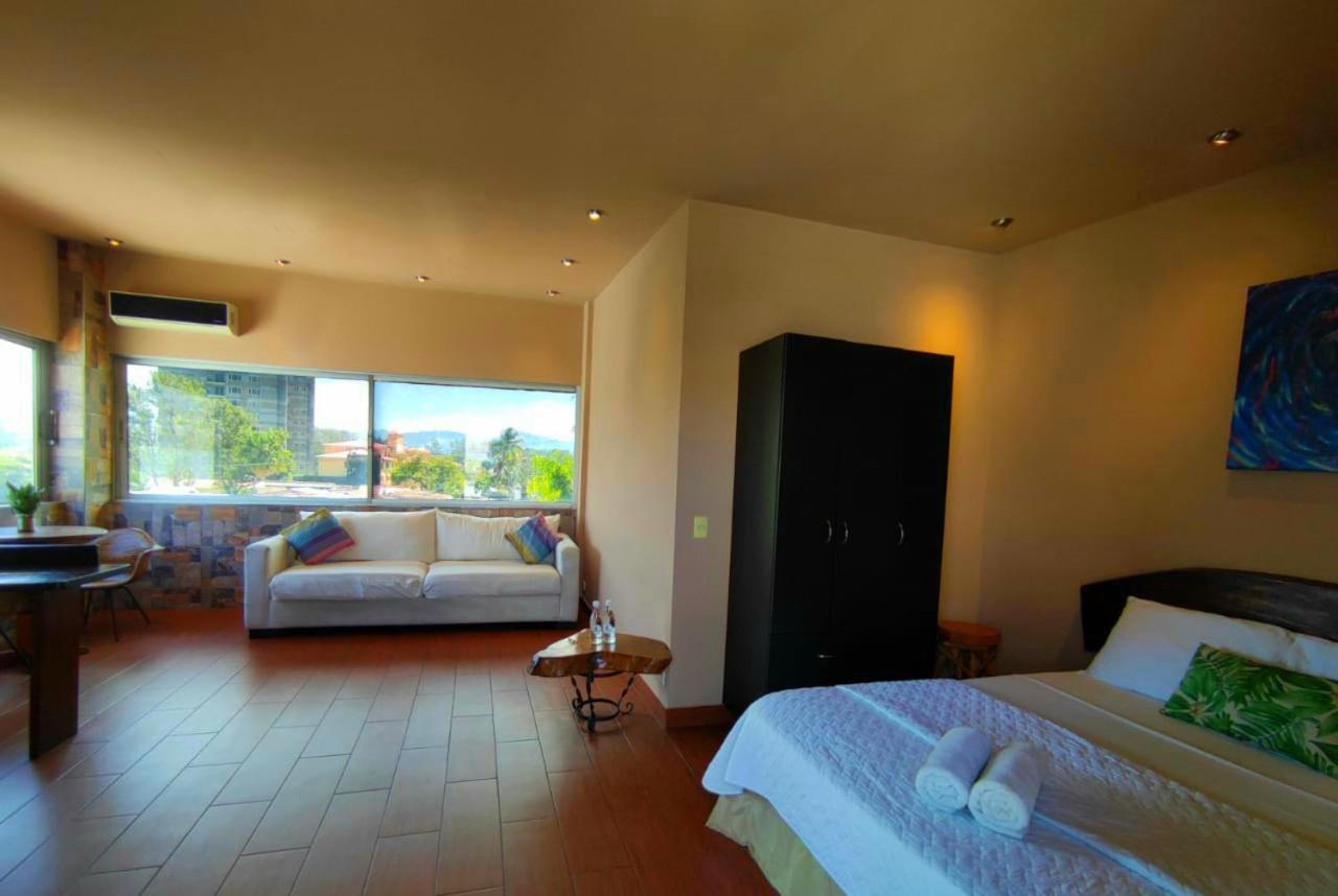 La Zona Hostel San Salvador Luaran gambar