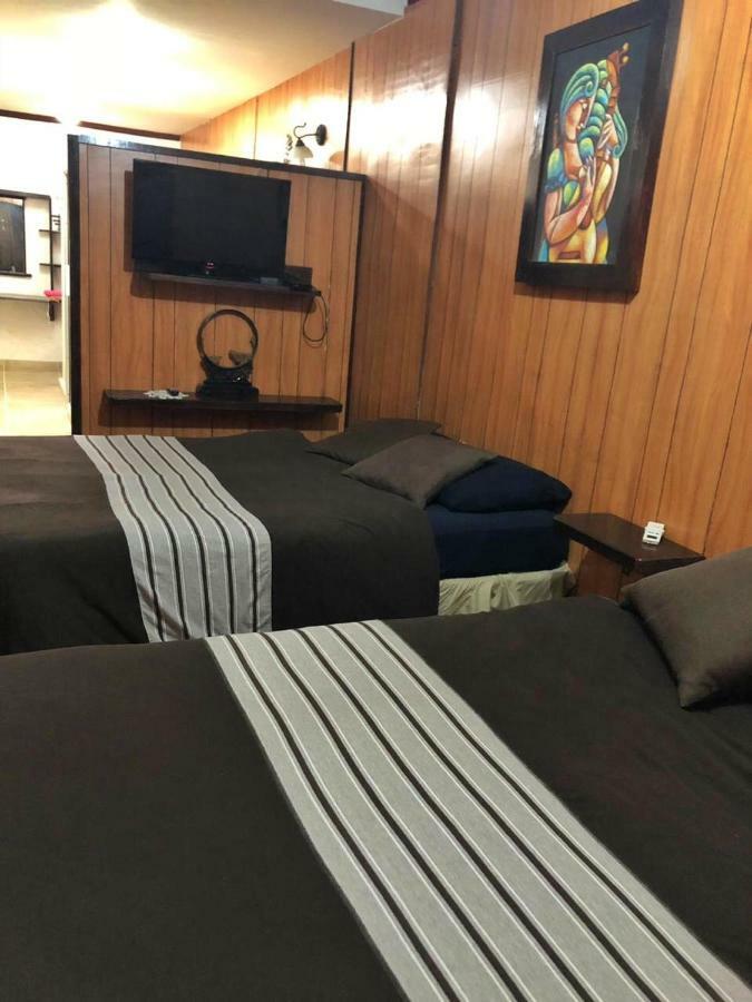 La Zona Hostel San Salvador Luaran gambar